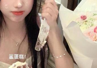 “51cg吃瓜网”的ios版新功能上线，助你轻松捕捉吃瓜界的每个精彩瞬间！