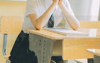 91吃瓜群众app：最及时的娱乐资讯平台，你想吃的瓜这里都有！