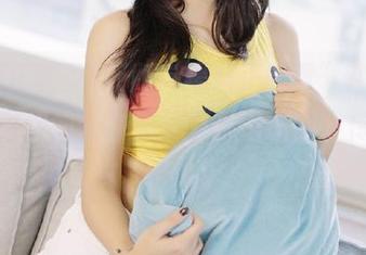 新版“黑料正能量”App上线，教你如何在黑暗中永不迷路，传递正能量！